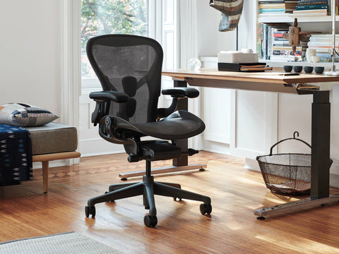 Aeron Remastered Chair (Onyx) | Herman Miller Computer Chair